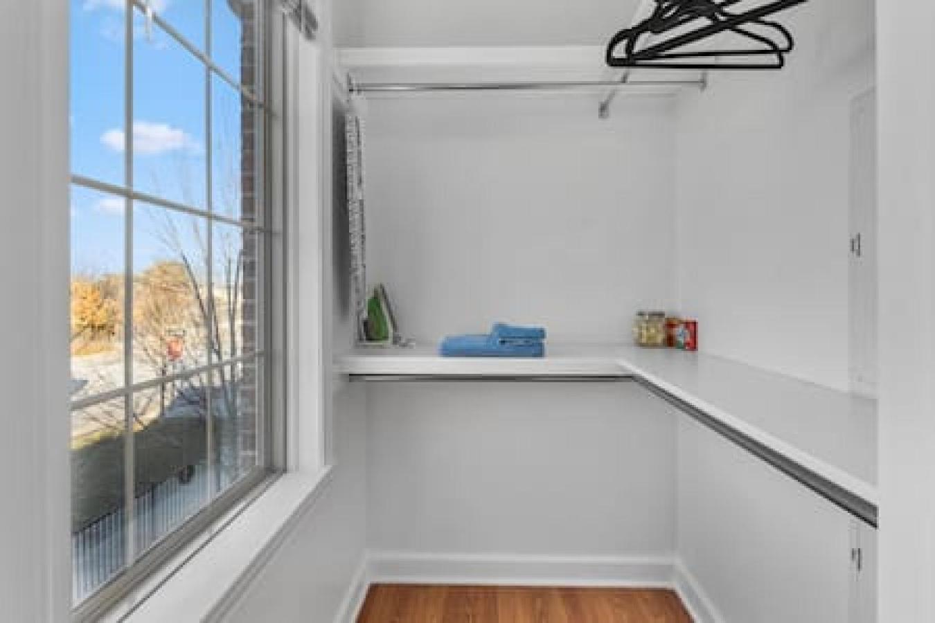 Affordable 1-Br By Dmc Detroit Apartment Exterior photo