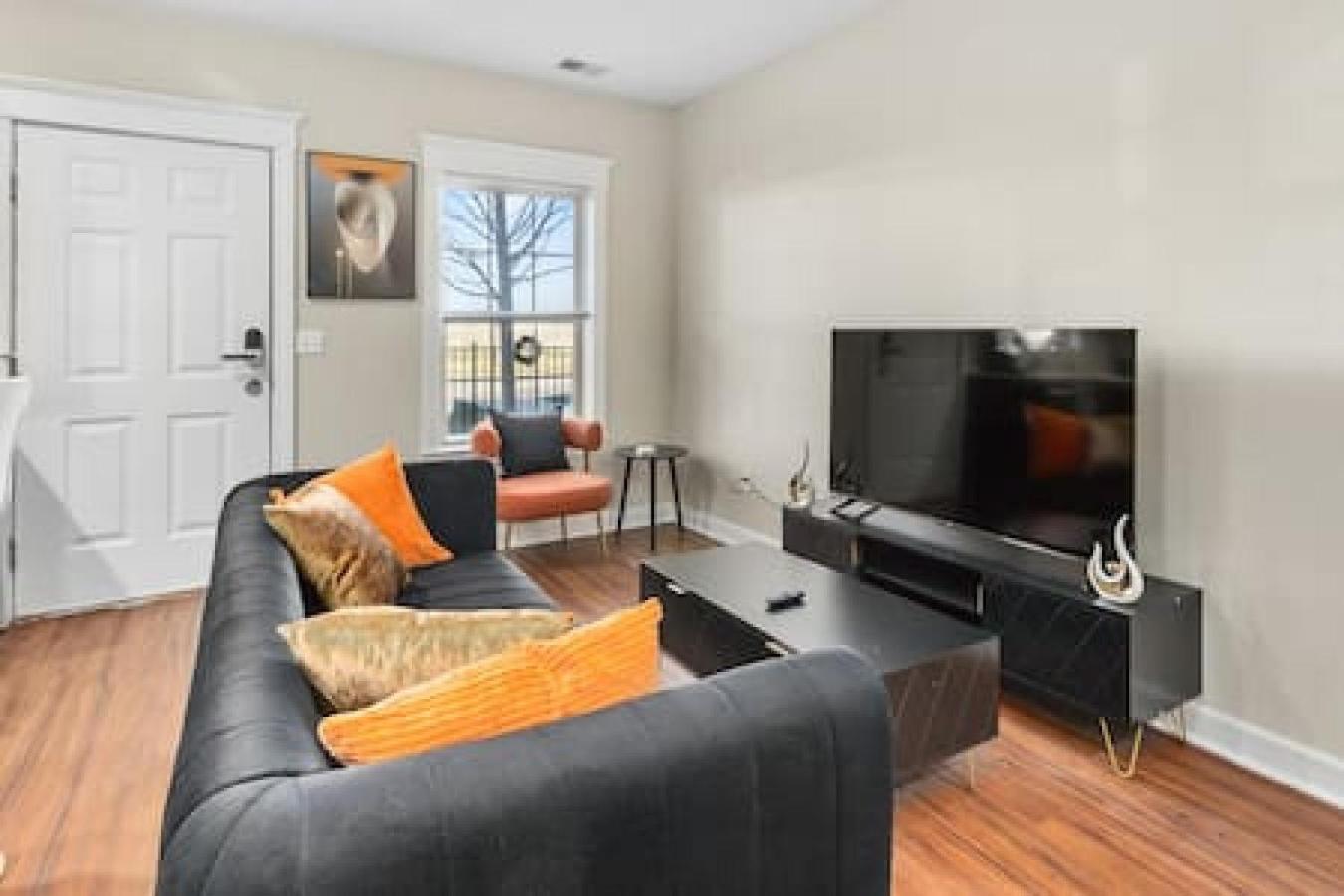 Affordable 1-Br By Dmc Detroit Apartment Exterior photo